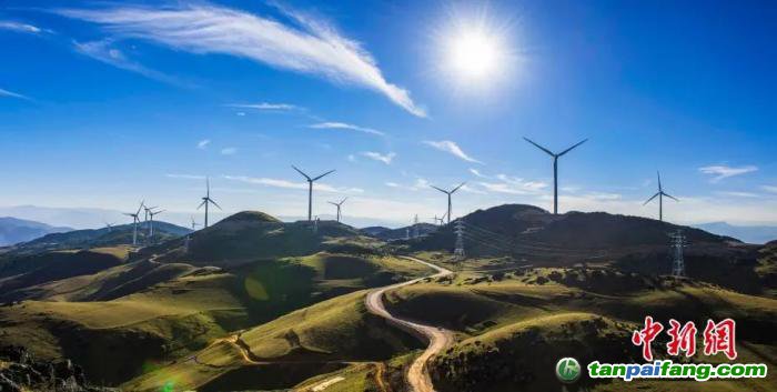 資料圖：拉馬鄉魯南山風電場。李益民 攝