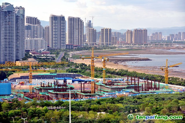 建筑領域是我國能源消耗的三大領域之一，也是重要的碳排放源。攝影/章軻